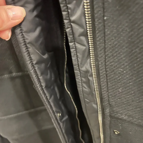 Wool coat - Picture 3 of 7